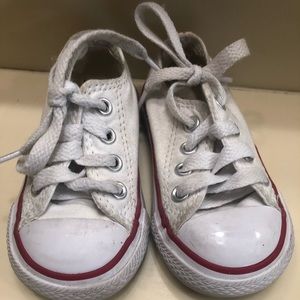 White Toddler Converse Size 4.